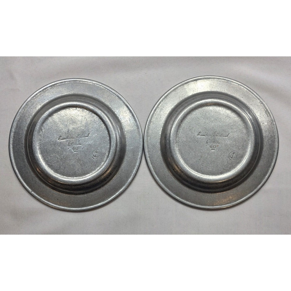 Oneida Cambridge Colonial 8" Round Pewter Plates. Set Of 2 - Picture 2 of 7
